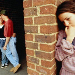 Зуура: «Күйөөмө оюмдагыдай аял алып берип санаам тынды»