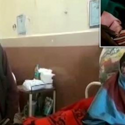 Индияда 65 жаштагы аял көз жарды