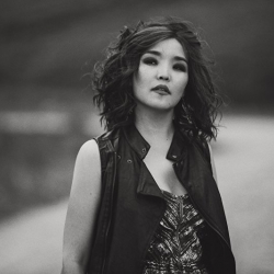 Алина Баженова: Жолдошумдун арбагы келип "мени кое бер" деп өтүндү...