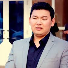 Медер Шерметалиев: “Каалаган жерге түкүрүп "мына төлөп койом" дегенден башка эрдигибиз жокпу?”