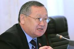 Каныбек Осмоналиев, экс-депутат: “Премьер-министр президентке эле жаксам болду деген кыял менен  жашап жүрөт”