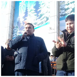 ТИМ: Алмаз Имангазиев митингдин катышуучуларына Кыргызстанда канча кытай бар экенин айтты