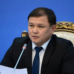 Митингчилерден беш адамдан турган топту төрага кабыл алат