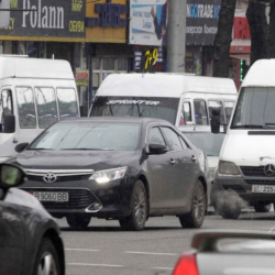 Дастан Жумабеков ОСАГО жөнүндө мыйзамдын күчүнө кирүү мөөнөтүн - 2021-жылга жылдырууну сунуштады