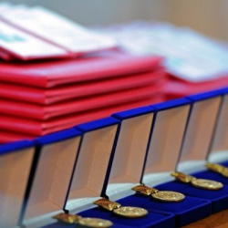 Сыйлык алуу да, базарга айланганбы?