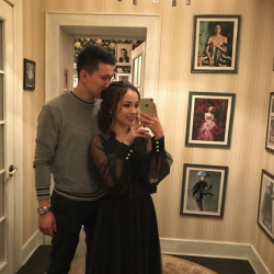 Толгонай Арзыкеева Мирбек Атабековдун жубайы Мээрим Төлепбергендин иниси менен кыз  жигит болуп жүргөнүн ачыктады