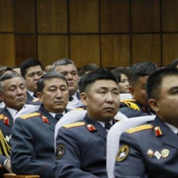 Орозалиев деген орун басар барбы?