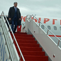 Атамбаев БАЭге эс алууга жөнөдү