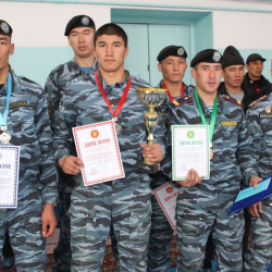 23-февраль Ата-Мекенди коргоочулардын күнүнө карата ИИМдин кызматкерлеринин арасында күжүрмөн самбо боюнча турнир жыйынтыкталды