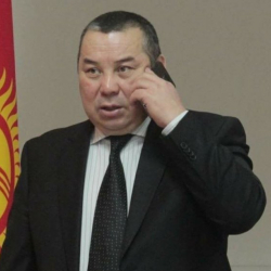 Балбак Түлөбаевдын кызы атасын “Аю” компаниясына кайра жумушка кирүүнү суранган