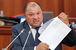 Кожобек Рыспаев: “Сапар Исаков, Алмаз Атамбаев баш болушуп, биздин колу-бутубузду бурап, ТВЕА менен келишимди тарификация кылып алышкан”