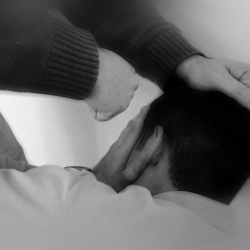 Окуучулардын мушташынан 6-класстын баласы каза болду