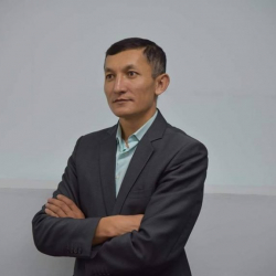 Сураган Босумбаев: “Менде тубаса жана тажрыйбадан жаралган уюштуруучулук жөндөм бар”