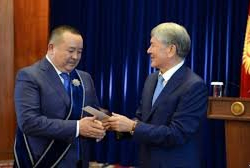 Мелис Карыбеков, парапсихолог: “Атамбаевге Икрам кара дуба окутчу экен”