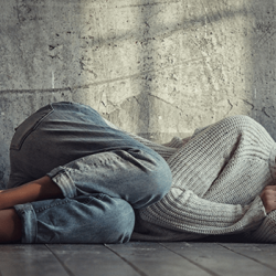 Жалгыздык адамды тез карытат