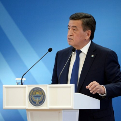 Президент Сооронбай Жээнбеков: Сот системасы таза иштегенде гана өлкөдө акыйкаттык орноп, элдин бийликке карата ишеними бекемделет