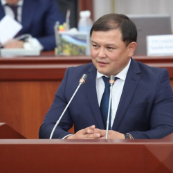 Төрага Дастанбек Жумабеков: “Борбор калаадагы жашоо-шартты жакшыртууга жана шаарларды жашылдандырууга өзгөчө көңүл буруу керек”