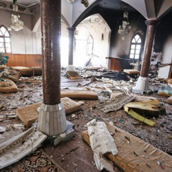 Мечиттеги чабуулдан кийин төрт адам кармалды