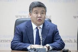 Алмамбек Шыкмаматов, ЖК депутаты: “Атамбаев жети жылда кландык башкарууну туу чокусуна жеткирген”