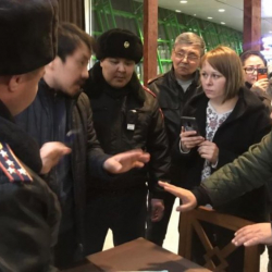 Нур-Султанда Настоящее Времянын журналисти кармалды