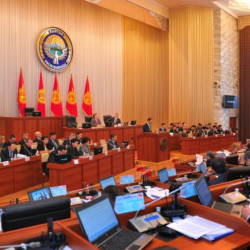 КР Өкмөтүнө ЕАЭБ алкагында бир катар олуттуу маселелерди чечүү жөнүндө иштиктүү тапшырмалар менен сунуштамалар берилди