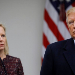 Министр внутренней безопасности США ушла в отставку