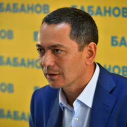 Өмүрбек Бабановдун Кыргызстанга кайтып келишине ар кандай багыттагы акцияларды өткөрүү боюнча маалыматтар тарап жатат