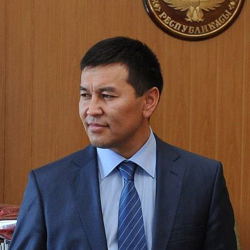 Самсаалы Четинбаев, коомдук ишмер: “Бул жомок эмес” 