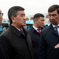 ФОТО – Бишкекте электрондук билет системасы бар жаңы газмотор автобустардын линиясы ишке киришүүдө