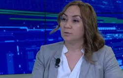 Кундуз Жолдубаева: “Мыйзамды сыйлабаган Абылгазиев отставкага кетсин!”