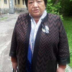 Бактыгүл Жумабаева, Апрель Баатыры: “Текебаев түрмөдөн чыкса Атамбаевге көргүлүктү көрсөтөт”