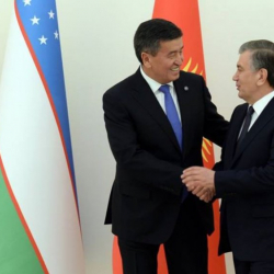 Президент Сооронбай Жээнбеков Өзбекстандын Президенти Шавкат Мирзиёев менен телефон аркылуу сүйлөштү