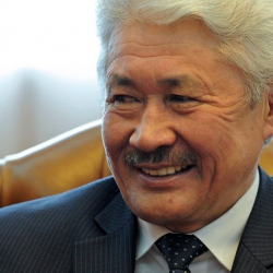 Турсунбек Акун кантип “дүжүргө” айланды?