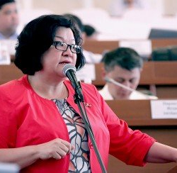 “Исмаил Матраимовдун жаркын элесине арналган спорттук иш-чарага 20 миңден ашык эл келди”