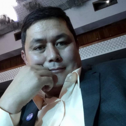 Урмат Акунов: “Уранды Атамбаев ачты-Жээнбеков жапты”