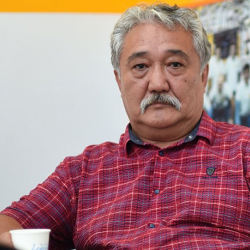 Бакыт Бакетаев: «Оппозиция Алмазбек Атамбаевдин тегерегинде биригиши толук мүмкүн»