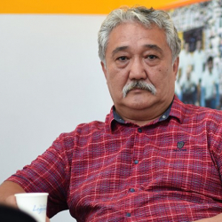 Бакыт Бакетаев, саясий серепчи: "ШКУга Кыргызстандын маанилүү сунушу бар!"