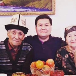 ​Кубат Оторбаевдин атасы Табылды Оторбаев кайтыш болду