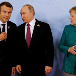 Путин, Макрон жана Ангела Меркель телефондон сүйлөшүштү