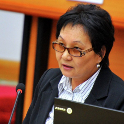 Сагинбаева "сайрай" баштадыбы?