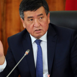 Сооронбай Жээнбеков: Кыргызстанда прессага ишенишет жана ага кулак салышат