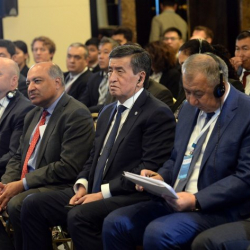  Сооронбай Жээнбеков: В ближайшие пять лет ожидается реабилитация систем водоснабжения в 24 городах и 248 селах Кыргызстана