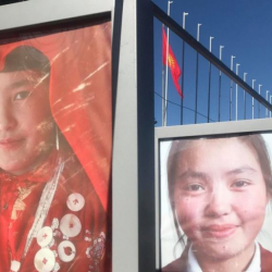 АУДИО - Бишкекте билимге ынтызар кыздардын көргөзмөсү өтүүдө