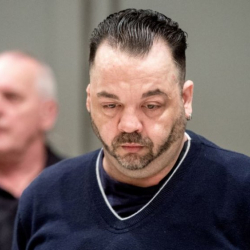 Германия: 85 адамды өлтүргөн санитар өмүр бою эркинен ажыратылды