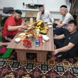 ФОТО - Дөө Чыңгыз колониянын “пирине” айланганбы? ЖАМК эмне дейт?