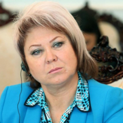 Жогорку Кеңештин депутаты Ирина Карамушкина кыргыздарга кайрадан асылды