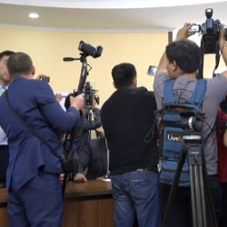 ВИДЕО - Кыргызстандагы бейөкмөт уюмдар өлкөдө кайрадан төңкөрүш жасоого даярданып жатышабы? 