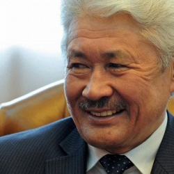 Турсунбек Акун: “Эмне үчүн Ташиевди “мээсинен айнып калган” деп айтпай койдум?..”