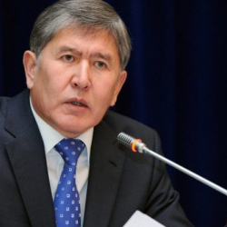 КАЙТАР ДҮЙНӨ: Атамбаевдин кол тийбестигин “чимкирик” парламент эле алып койду