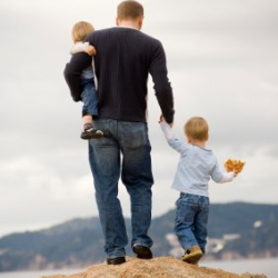 Кубат: "Аялым ажырашканда балдарды эмес бизнести тандаган"